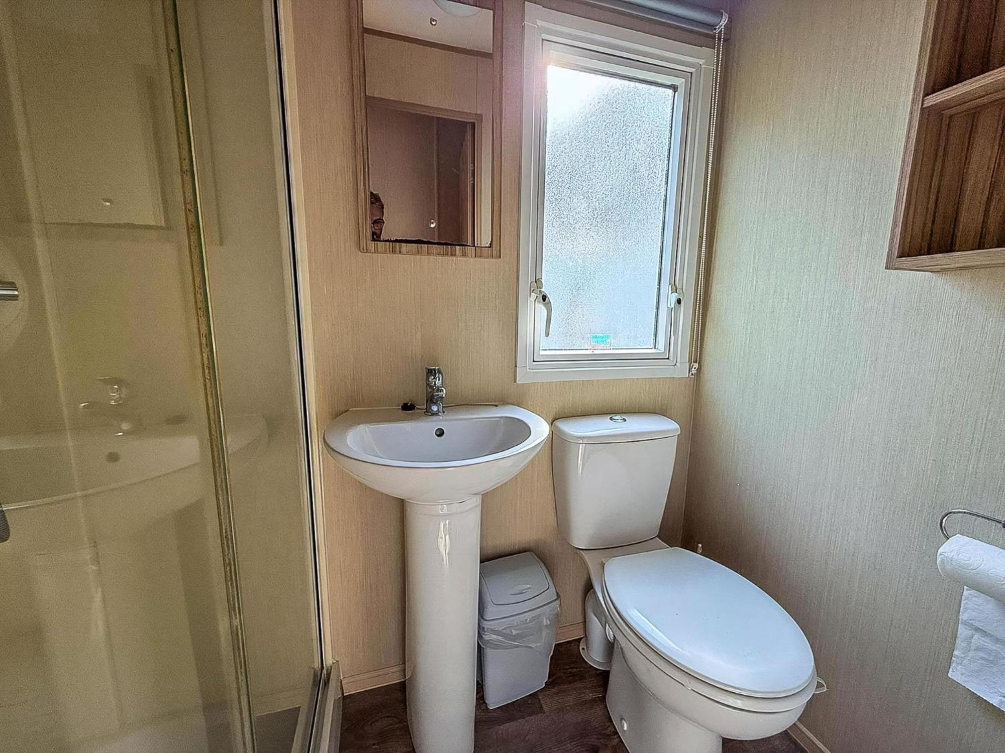 Great 8 Berth Caravan In Norfolk Near To Great Yarmouth Ref 20178Bs Hopton on Sea Exterior foto